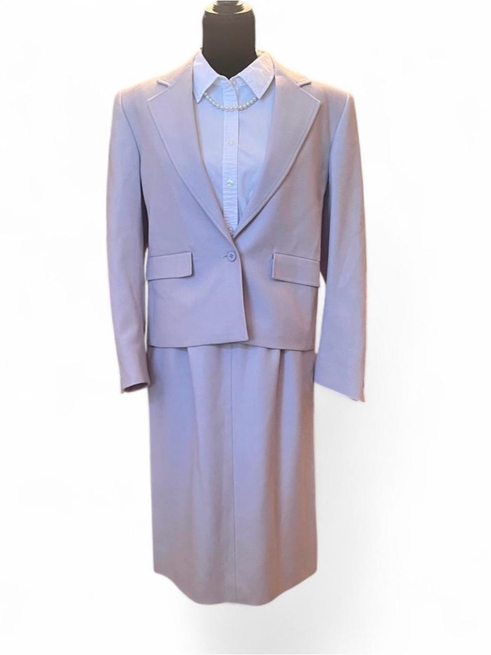 Pristine Vintage Guy Laroche Gray-Beige Two-Piece Suit Set Jacket & Skirt Wool